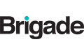 Das Wort Brigade in fetter schwarzer Schrift mit einem blauen Punkt über dem Buchstaben i.