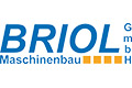 Logo der BRIOL Maschinenbau GmbH mit blauem Text und vier orangefarbenen Quadraten unterhalb des Wortes Maschinenbau.