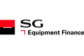 SG Equipment Finance Logo mit einem roten und schwarzen Quadrat und dem Firmennamen in schwarzem und rotem Text auf weißem Hintergrund.
