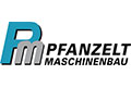 Pfanzelt Maschinenbau-Logo mit blauen und grauen PM-Buchstaben und schwarzem Firmentext auf weißem Hintergrund.