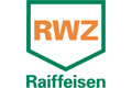 RWZ-Raiffeisen-Logo; orangefarbene RWZ innerhalb eines grün umrandeten Schildes über grünem Raiffeisen-Text.